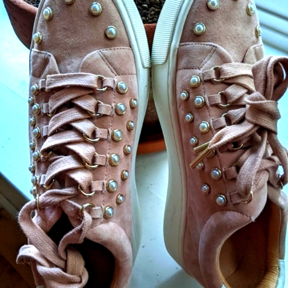 Joie sneakers 👟matte pink suede with pearls - Picture 7 of 9